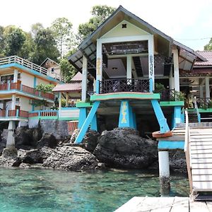 Yulia Bungalow Hotel Sabang  Exterior photo