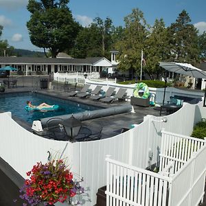 Knotty Pine Motel Bennington Exterior photo