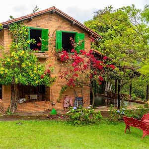 Charmoso Refugio Nas Montanhas Com 8 Cachoeiras Privativas Villa Rio Acima Exterior photo