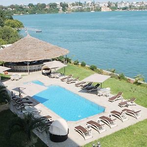 Cityblue Creekside Hotel & Suites Mombasa Exterior photo