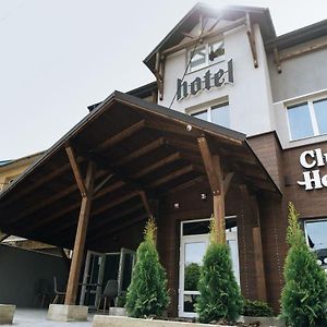 Clubhouse Hotel Ivano Frankivsk Exterior photo