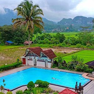 Toraja Torsina Hotel Rantepao Exterior photo