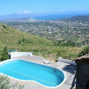 Villa Sfings Formia Exterior photo