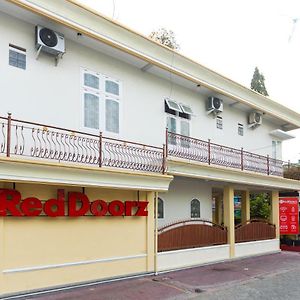 RedDoorz @ Danau Bratan Hotel Malang Exterior photo