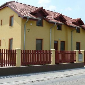 Aquasleep Hotel Veľký Meder Exterior photo