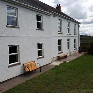 Llandeilo Farmhouse Villa Exterior photo