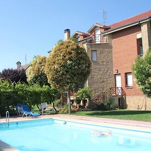 Preciosa Casa Independiente Con Piscina Cubierta Y Gran Jardin Privados Villa Haro Exterior photo