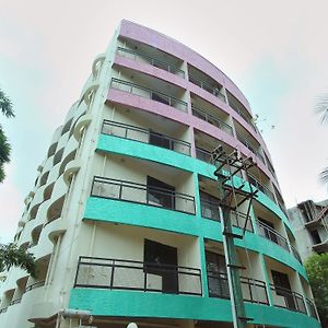 Oyo 17116 Lng Hospitality Hotel Bangalore Exterior photo