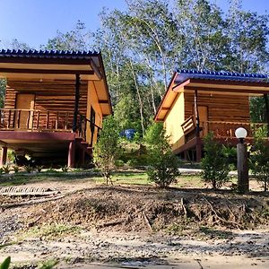 Baan Panseng Bungalow Ko Kut Exterior photo