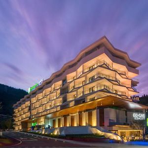 Holiday Inn Express Qiliping, An Ihg Hotel Gunung Emei Exterior photo