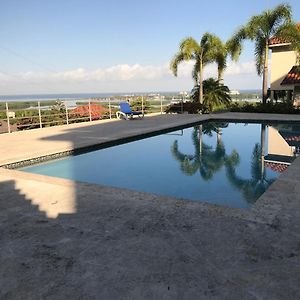 2 Bedrooms Panoramic Seaview Condo Villa With Pool Teluk Montego Exterior photo