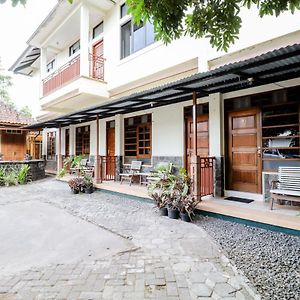 Hotel Wismancala Kaliurang Exterior photo