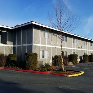 Travelodge By Wyndham Moses Lake Exterior photo