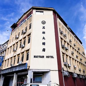 Super Oyo 991 Mayfair Hotel Kuching Exterior photo