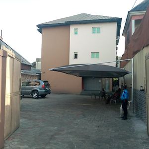 Evaville Hotel N Lounge Port Harcourt Exterior photo