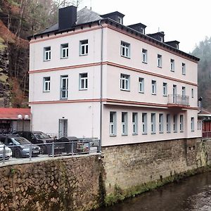 Hotel Kotva Hrensko Exterior photo