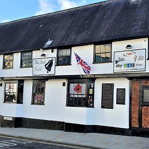 Oyo The Bell Hotel Hoddesdon Exterior photo