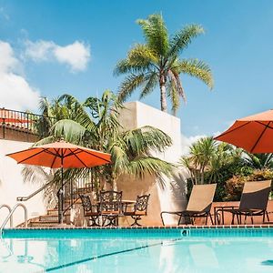 Brisas Del Mar Inn At The Beach Santa Barbara Exterior photo